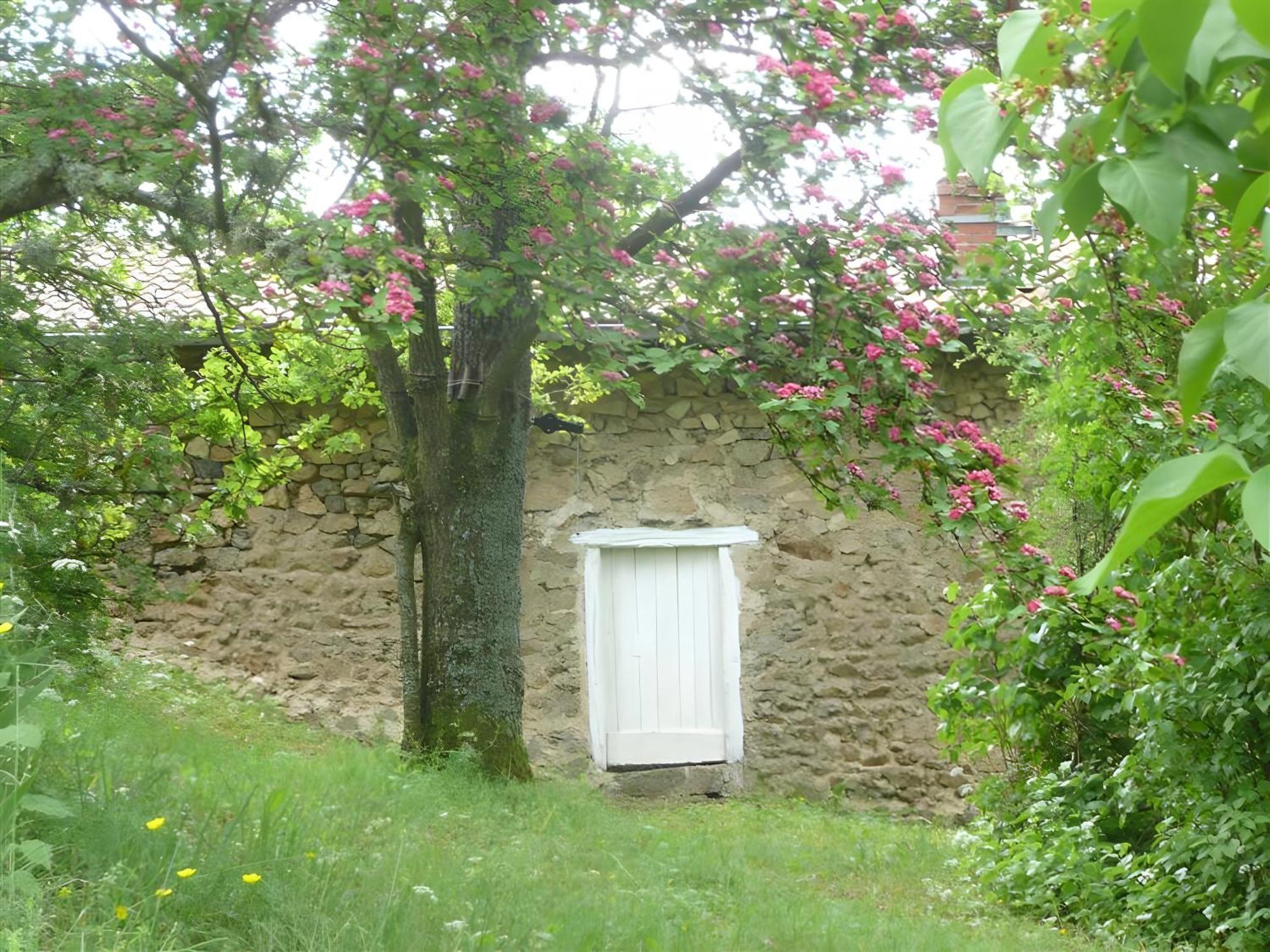 Gite La Grange De L'Effraie Beauzac Exterior foto